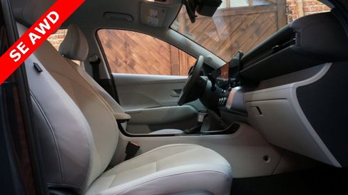 Used 2024 Hyundai Kona SE image 50