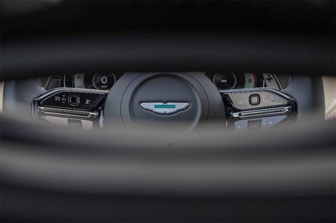 New 2025 Aston Martin DBX 707 image 44