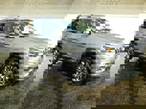 Used 2021 Jeep Cherokee Latitude Lux image 4