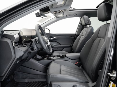 Certified 2025 Audi Q6 e-tron Premium w/ Convenience Package image 6