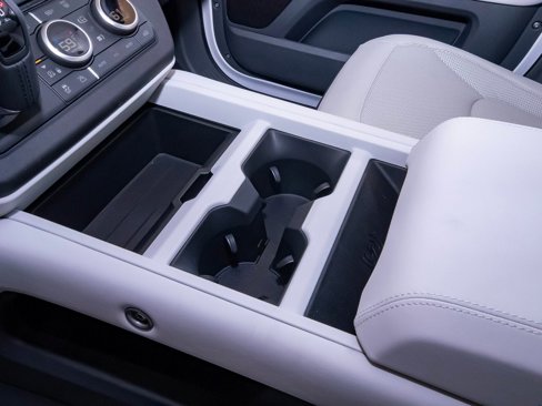 New 2025 Land Rover Defender 110 S image 32