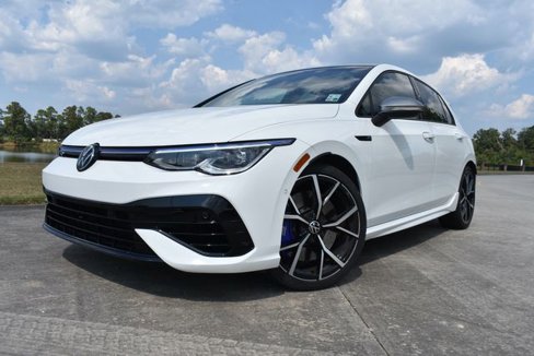 Used 2024 Volkswagen Golf R image 1
