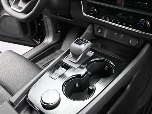 New 2026 Nissan Rogue SV image 15