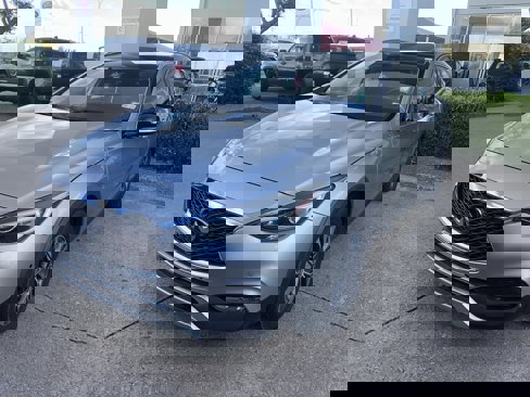 Used 2017 INFINITI QX30 Premium w/ Navigation Package image 1