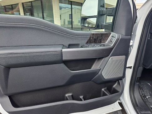 New 2026 Ford F250 Lariat image 9