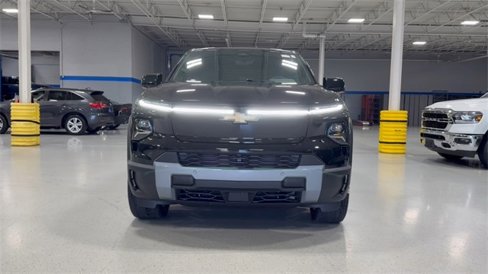 New 2026 Chevrolet Silverado EV LT image 18