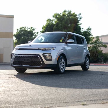 Used 2021 Kia Soul LX image 3