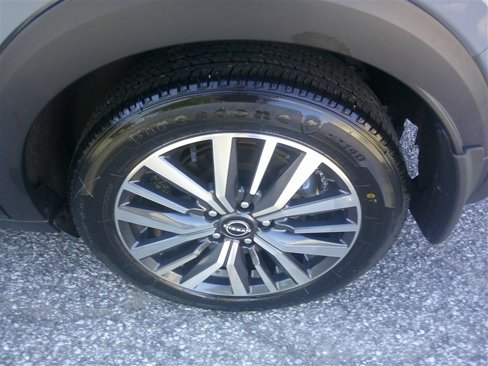 Used 2023 Nissan Kicks SR w/ SR Premium Package image 23