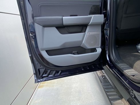New 2025 Ford F350 XLT w/ Black Appearance Package image 10