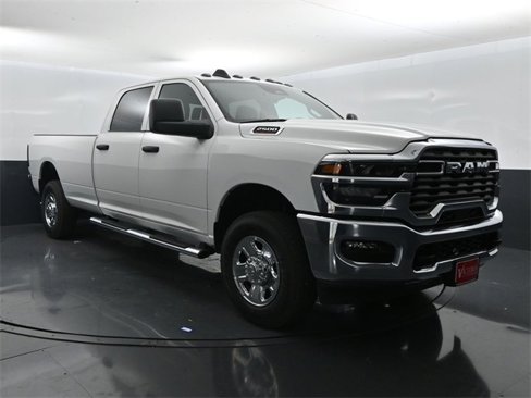 New 2026 RAM 2500 Tradesman image 4
