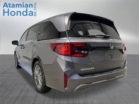 New 2026 Honda Odyssey Touring image 3