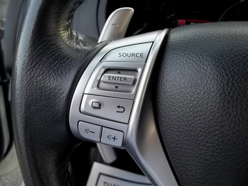 Used 2016 Nissan Altima 2.5 SR image 14