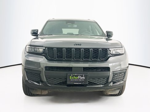 Used 2024 Jeep Grand Cherokee L Laredo image 2