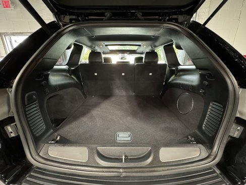Used 2020 Jeep Grand Cherokee Overland image 23