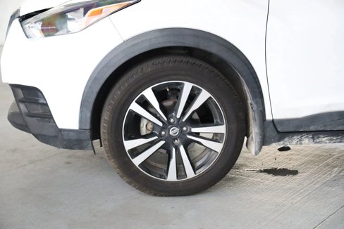 Used 2019 Nissan Kicks SV image 24
