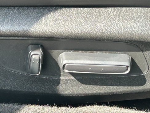 Used 2024 Honda Accord EX-L image 39