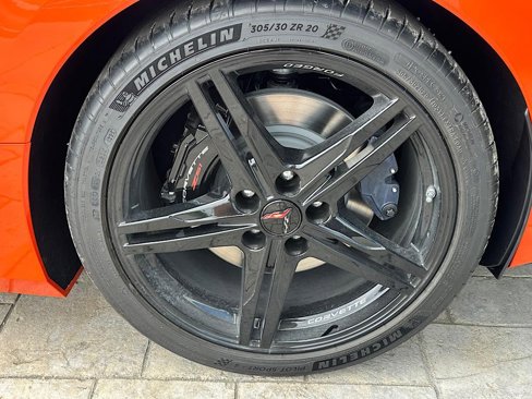 New 2026 Chevrolet Corvette Stingray Convertible w/ Z51 Performance Package image 24