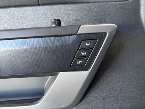 Used 2024 Toyota Tundra Platinum image 13
