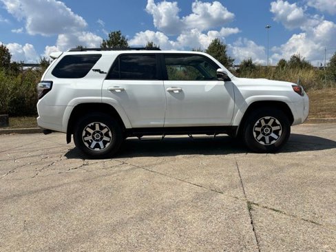 Used 2023 Toyota 4Runner TRD Off-Road Premium image 3