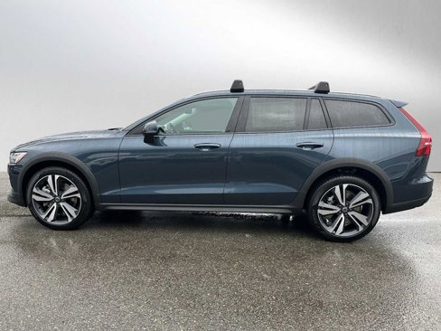 New 2026 Volvo V60 B5 Cross Country Plus w/ Climate Package image 6