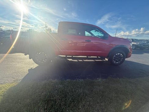 Used 2024 Nissan Titan PRO-4X w/ Pro-4x Utility Package image 3
