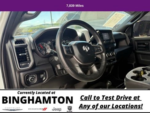 Used 2024 RAM 2500 Tradesman w/ Chrome Appearance Group image 15