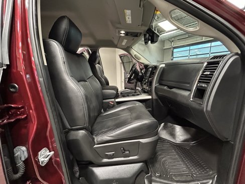 Used 2018 RAM 2500 Laramie w/ Sport Appearance Group image 41