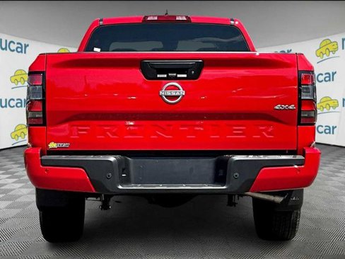 Certified 2025 Nissan Frontier SV image 5