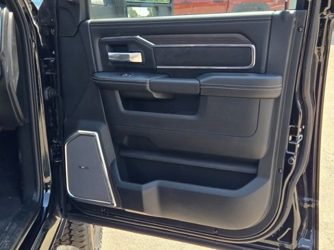 New 2025 RAM 2500 Laramie image 4