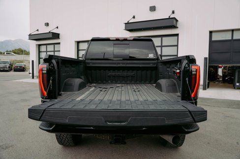 Used 2024 GMC Sierra 2500 AT4X image 9