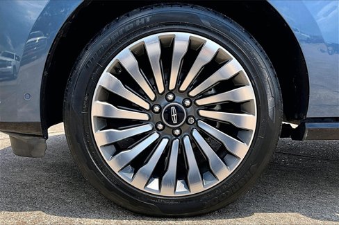 Used 2019 Lincoln Navigator Reserve image 35