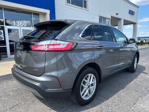 Used 2024 Ford Edge SEL image 16