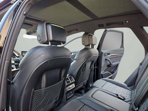 Used 2020 Audi SQ5 Premium Plus w/ Premium Plus Package image 26