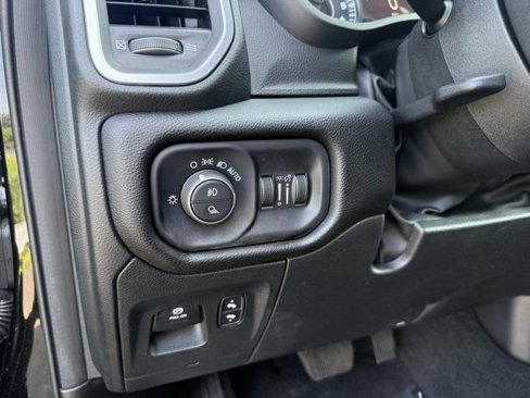 Used 2025 RAM 1500 Big Horn image 14