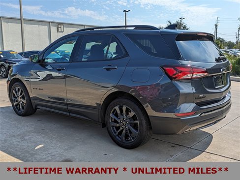 Used 2022 Chevrolet Equinox RS w/ LPO, Floor Liner Package image 8