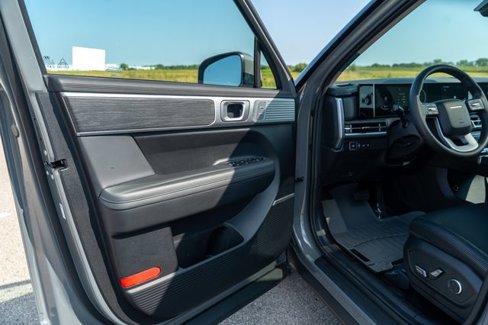 Used 2024 Hyundai Santa Fe Limited image 25