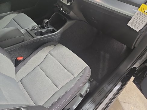 New 2026 Volvo XC40 B5 Core w/ Climate Package image 20