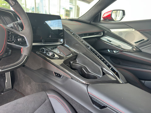 New 2025 Chevrolet Corvette E-Ray image 16