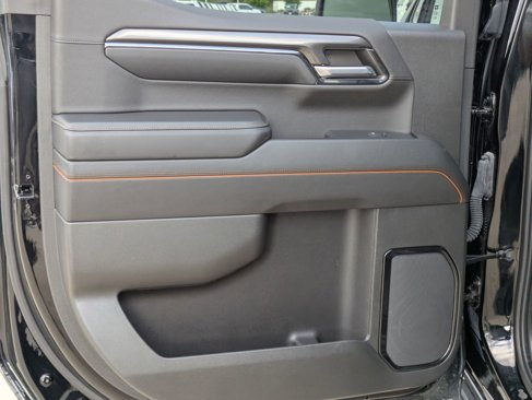 Used 2024 GMC Sierra 1500 AT4 w/ Technology Package image 14