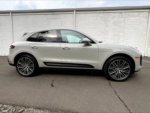 New 2026 Porsche Macan image 6