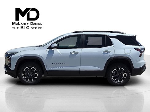 New 2026 Chevrolet Equinox ACTIV image 3