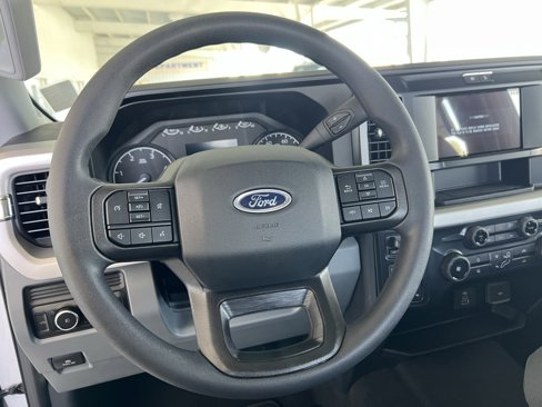 New 2026 Ford F250 4x4 Crew Cab Super Duty image 11
