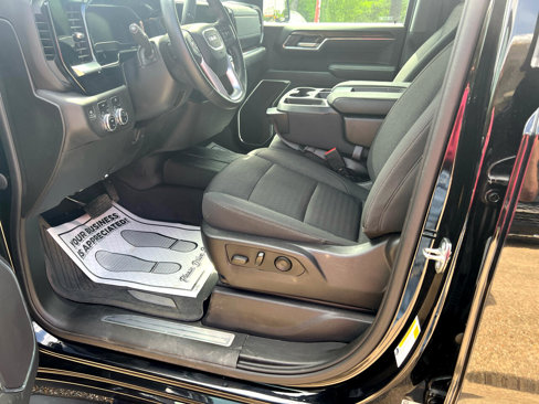 Used 2023 GMC Sierra 1500 Elevation w/ LPO, Elevation Black Package image 10