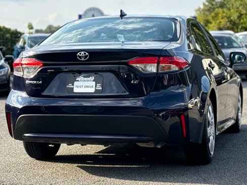 Used 2020 Toyota Corolla LE image 5