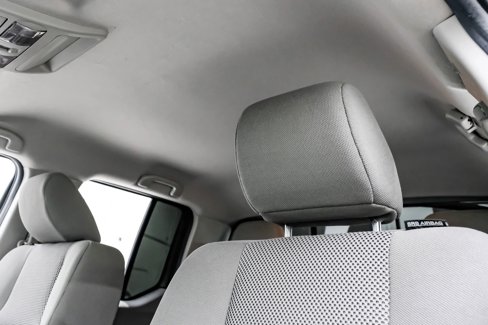 Used 2021 Nissan Frontier SV w/ Midnight Edition Floor Mats image 43