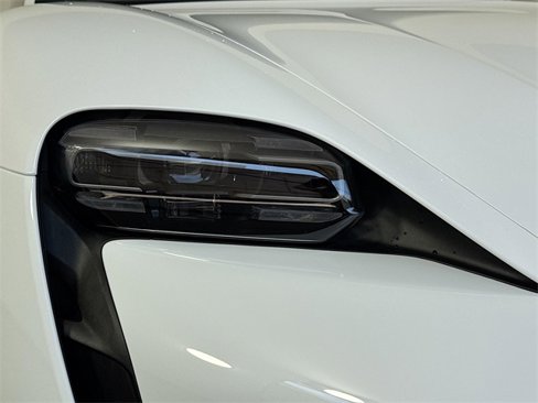 Certified 2023 Porsche Taycan image 27