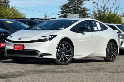 New 2026 Toyota Prius Plug-In Hybrid image 2
