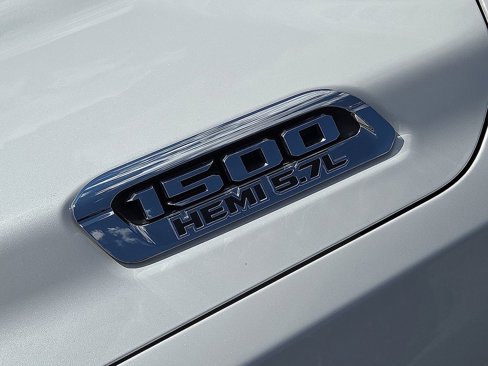 Used 2020 RAM 1500 Laramie image 11
