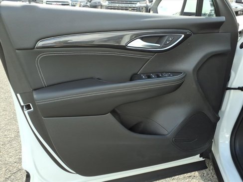 Certified 2022 Buick Envision Preferred w/ Safety Package image 24