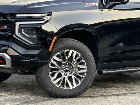 New 2026 Chevrolet Tahoe Z71 w/ Sun And Tow Package image 8